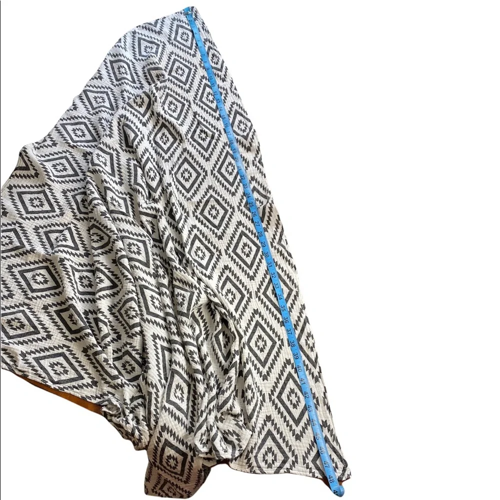 Baby Swaddle - Picture 3 of 6